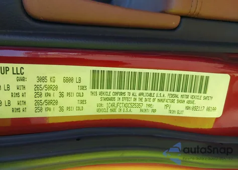 2013 Jeep Grand Cherokee Overland z USA, uszkodzony, nr VIN 1C4RJFCTXDC525357